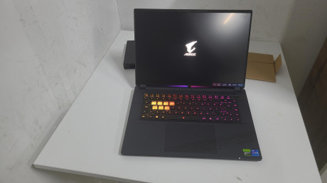 GIGABYTE AORUS 16X 9KG-43TRC54SD I7-13650H(OUTLET)