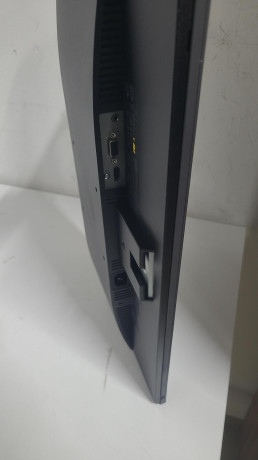 24 LENOVO S24i-30 63DEKAT3TK IPS 4MS 100HZ(OUTLET)