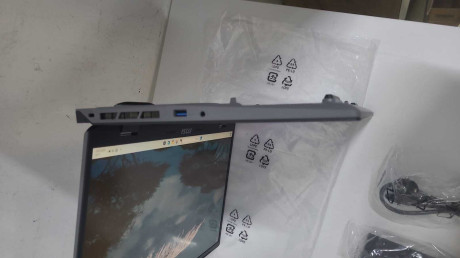 MSI SWORD 17 HX B14VEKG-053XTR I7-14700HX (OUTLET)