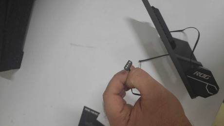 Asus ROG Herculx Ekran Kartı Tutucu(OUTLET)