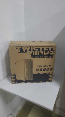Twisted Minds TM-210XL-P1 KP650P Oyuncu Ka(OUTLET)