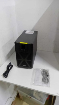 SCHNEIDER SPM3KI-TR 3000 VA ONLINE UPS(OUTLET)