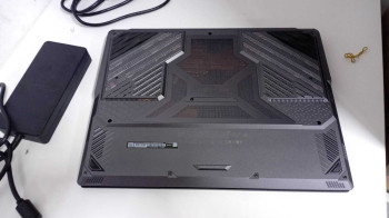 MSI VECTOR A18 HX A9WIG-093TR R9-9955HX 32(OUTLET)