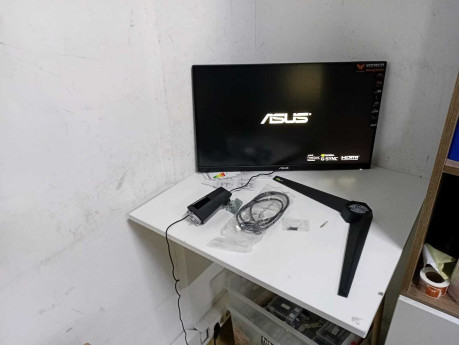 27 ASUS TUF GAMING  VG27AQ3A QHD IPS 1MS 1(OUTLET)
