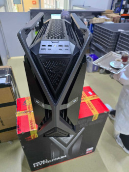 ASUS ROG HYPERION GR701 KASA(OUTLET)