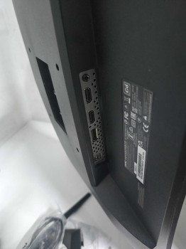 31.5 MSI G32C4X VA FHD 1MS 250HZ HDMI DP(OUTLET)