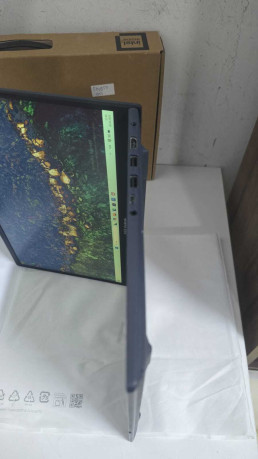 ASUS VIVOBOOK 15 X1504VA-NJ413 I7-1355U 8G(OUTLET)