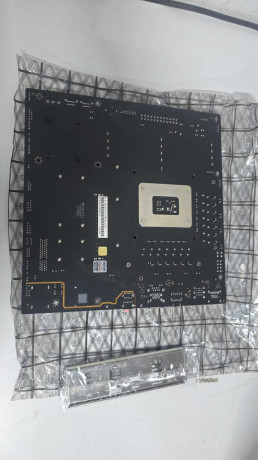 COLORFUL Z790M PLUS D5 V20 DDR5 6800Mhz AT(OUTLET)