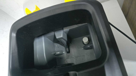 KARCHER PUZZI 10/1 HALI YIKAMA MAKINESI(OUTLET)