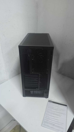 Lian Li Lancool 207 Digital Siyah Mid-Towe(OUTLET)