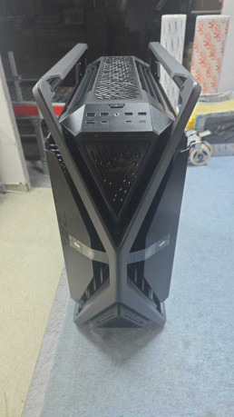 ASUS ROG HYPERION GR701 KASA(OUTLET)