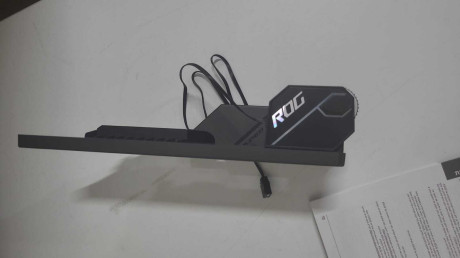 Asus ROG Herculx Ekran Kartı Tutucu(OUTLET)