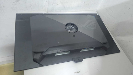 ASUS ROG STRIX XG32UCWG 31.5