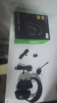 RAZER RZ04-05400100-R3M1 BLACKSHARK V3 PRO(OUTLET)