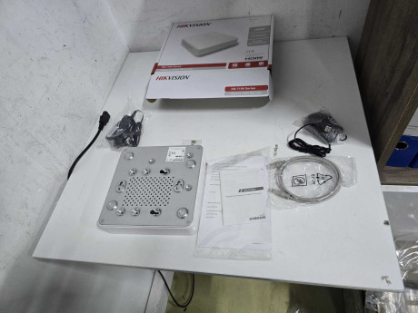 HIKVISION DS-7108NI-Q1 8 Kanal NVR (1 SATA(OUTLET)