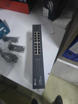 TP-LINK TL-SG1016D 16 PORT GIGABIT SWITCH (OUTLET)