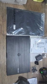 ASUS ZENSCREEN MB16AHV 5 MS 60 HZ15.6