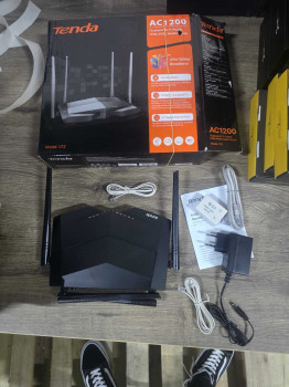 TENDA V12 4 PORT AC1200MBPS DUAL BAND VDSL(OUTLET)