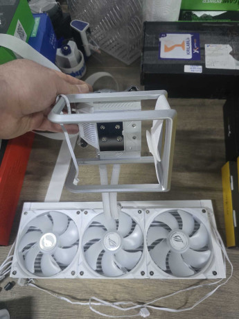 ASUS ROG RYUO IV SLC 360 ARGB WHITE 360MM (OUTLET)