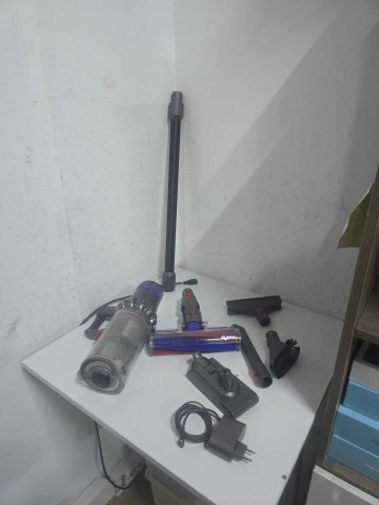 DYSON V11 TOTAL CLEAN DIKEY SARJLI SUPURGE(OUTLET)