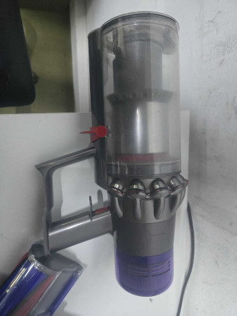 DYSON V11 TOTAL CLEAN DIKEY SARJLI SUPURGE(OUTLET)