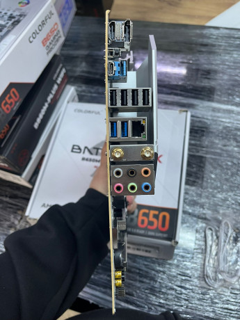 COLORFUL BATTLE-AX B650M-WHITE WIFI V14 DD(OUTLET)