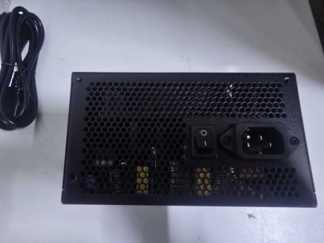 MSI MAG A750GL PCIE5 750W 80+GOLD POWER SU(OUTLET)