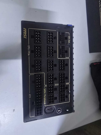 MSI MEG AI1600T PCIE5 1600W80+ TITANIUM FU(OUTLET)