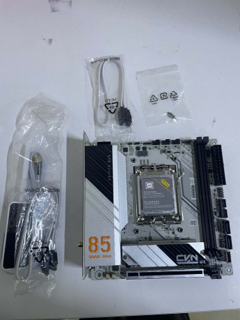 COLORFUL CVN B850I GAMING FROZEN V14 DDR5 (OUTLET)