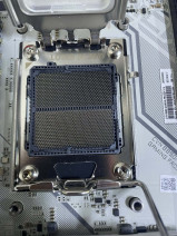 COLORFUL CVN B850I GAMING FROZEN V14 DDR5 (OUTLET)