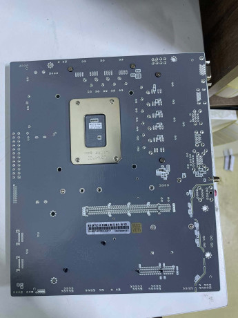 COLORFUL BATTLE-AX B760M-G WHITE WIFI V20 (OUTLET)