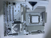 GIGABYTE B850 EAGLE ICE AMD ANAKART(OUTLET)