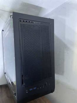 MSI MAG FORGE 100R TEMPERLİ CAM ATX GAMING(OUTLET)
