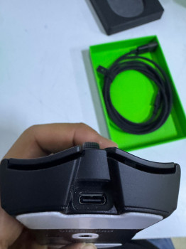 RAZER RZ01-05120100-R3G1 Viper V3 Pro Kbs.(OUTLET)