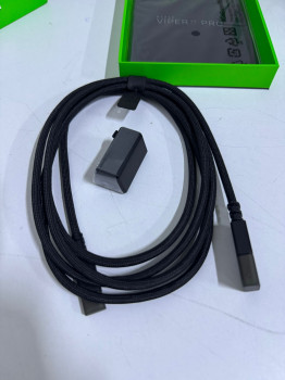 RAZER RZ01-05120100-R3G1 Viper V3 Pro Kbs.(OUTLET)