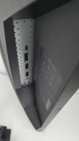 MSI 27 MAG 274CF E20 200HZ 0.5MS VA MONITO(OUTLET)
