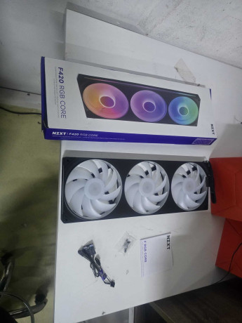 NZXT F420RGB CORE RF-U42HF-B1 420MM SİYAH (OUTLET)