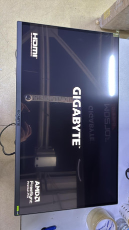 GIGABYTE MO27Q2A 27